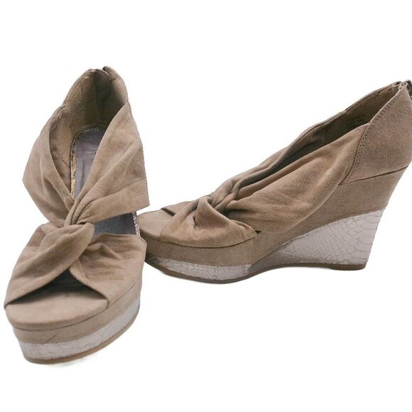 Madden Girl Kashmire Taupe Wedge Open Toed Closed Heel Womens Shoes Size10 - Picture 1 of 10
